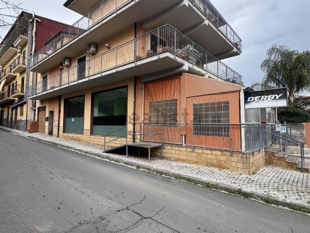Locale Commerciale in affitto a Scordia, Sicilia