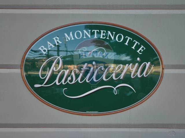 Locale Commerciale in affitto a Cairo Montenotte, Liguria