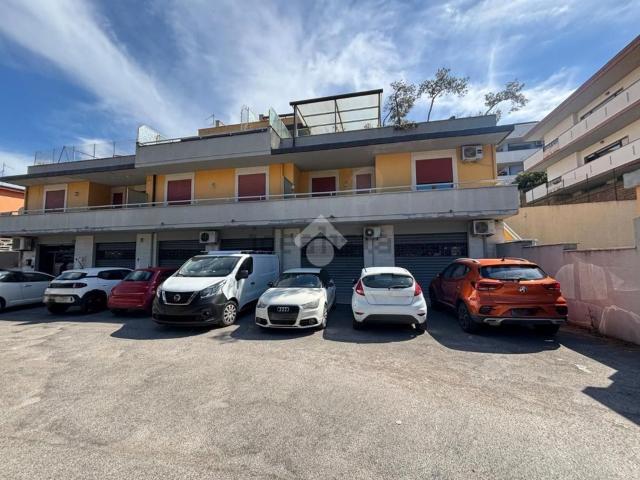 Locale Commerciale in affitto a Pescara Colli, Pescara