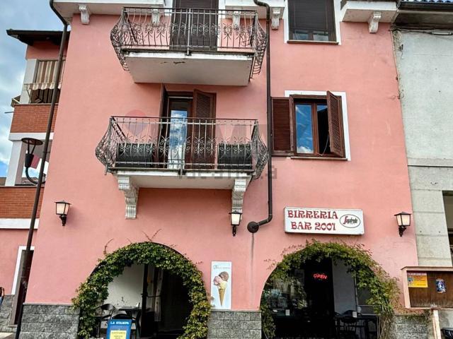 Locale Commerciale in affitto a Piemonte, Vercelli