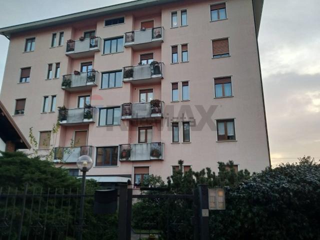 Locale Commerciale in affitto a Biumo Superiore, Varese