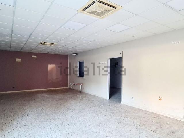 Locale Commerciale in affitto a Tiche, Siracusa
