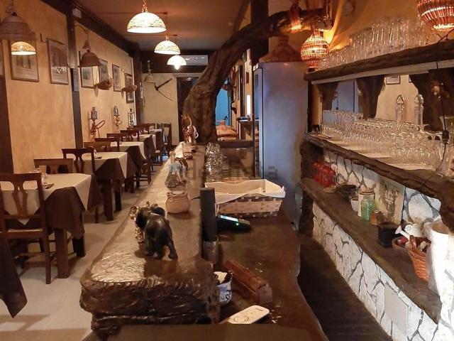 Locale Commerciale in affitto a Frezzotti, Latina