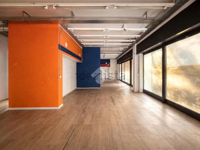 Locale Commerciale in affitto a Codogno, Lombardia