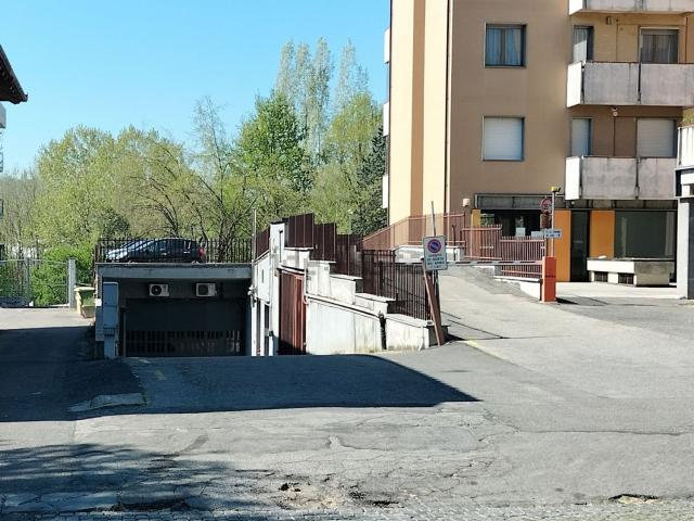 Locale Commerciale in affitto a Borgo Torretta, Piemonte