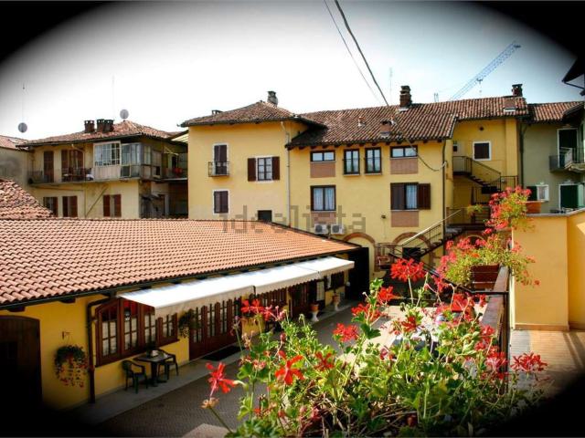 Locale Commerciale in affitto a Piemonte, Asti