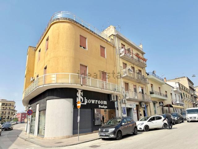 Locale Commerciale in affitto a Libertà, Benevento