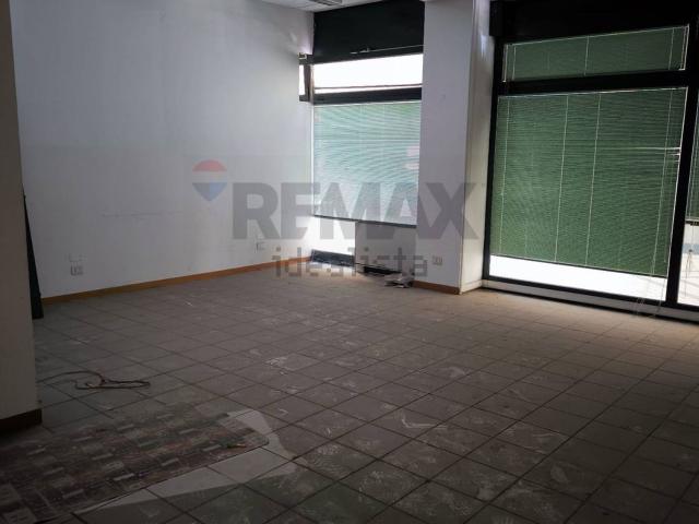 Locale Commerciale in affitto a Cenerente, Umbria