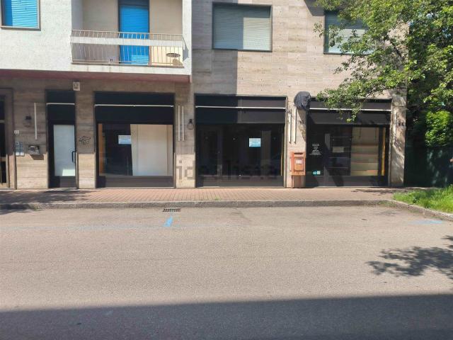 Locale Commerciale in affitto a Polle, Piemonte