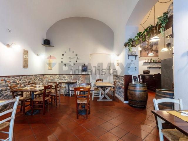 Locale Commerciale in affitto a Pistoia, Toscana