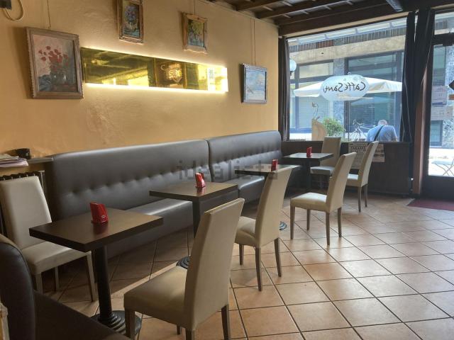 Locale Commerciale in affitto a Mortara, Lombardia