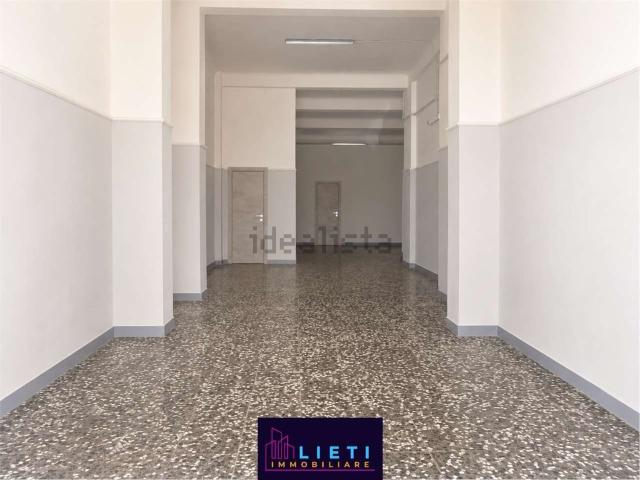Locale Commerciale in affitto a Puglia, Taranto