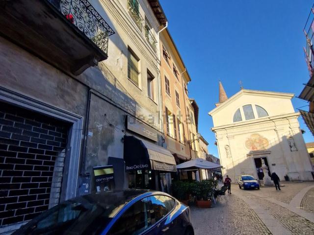 Locale Commerciale in affitto a Piemonte, Alessandria