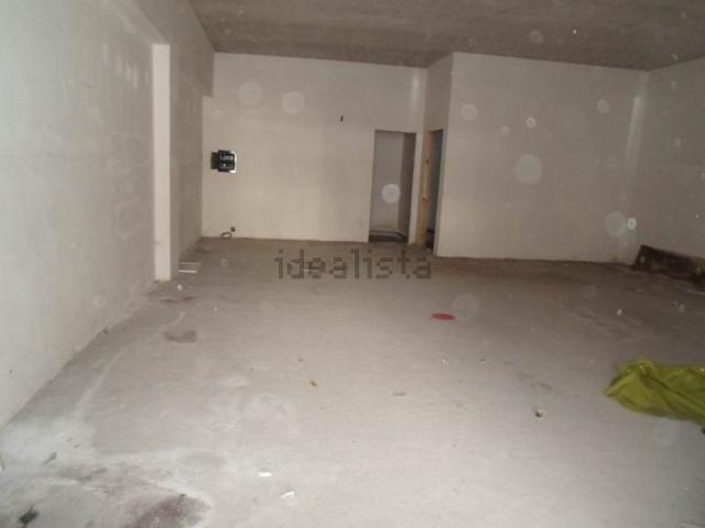 Locale Commerciale in affitto a Cicalesi, Nocera Inferiore