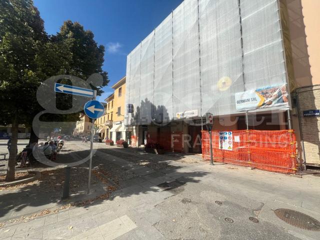 Locale Commerciale in affitto a Unione dei comuni Valli del Reno, Lavino e Samoggia, Sasso Marconi