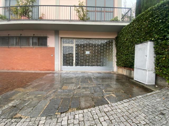Locale Commerciale in affitto a Provaglio D'iseo, Lombardia