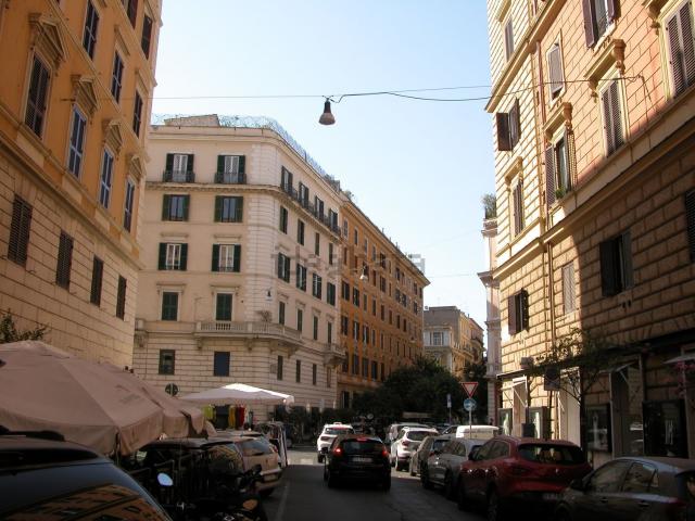 Locale Commerciale in affitto a Municipio Roma I, Roma Capitale