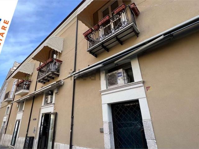 Locale Commerciale in affitto a Ponticelli, Benevento