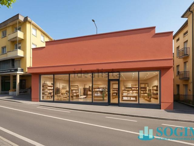 Locale Commerciale in affitto a Robbiano, Giussano
