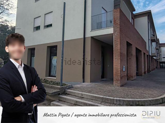 Locale Commerciale in affitto a Chiuppano, Veneto