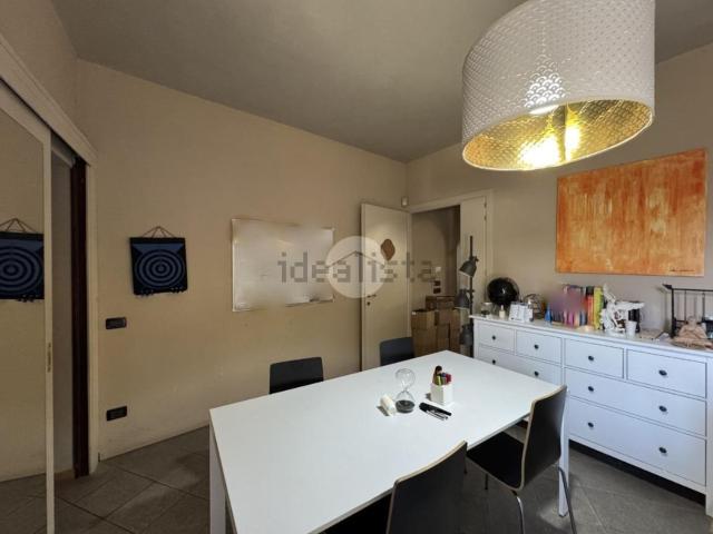 Locale Commerciale in affitto a Sale, Gussago