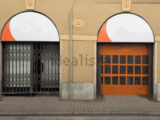 Locale Commerciale in affitto a San Carlo, Monza