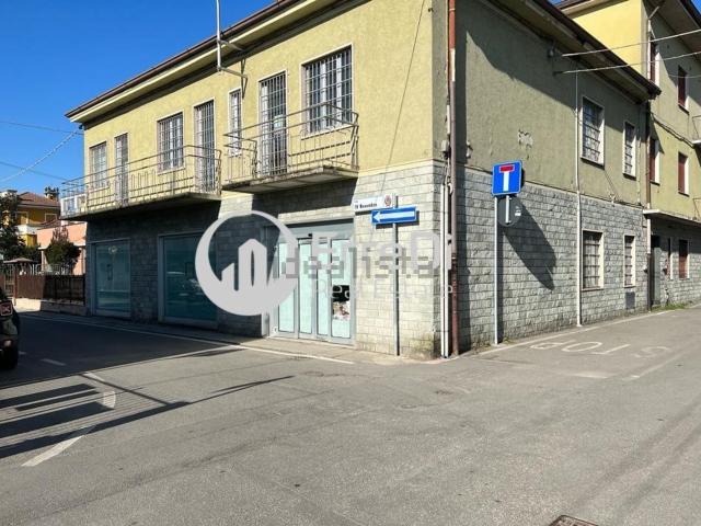 Locale Commerciale in affitto a Bagnolo Cremasco, Lombardia