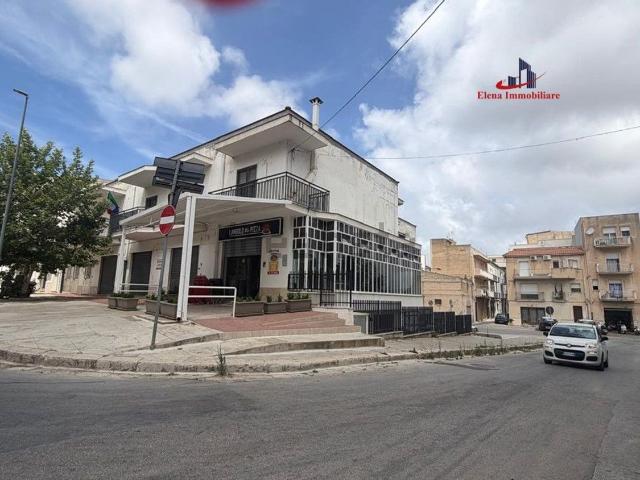 Locale Commerciale in affitto a Alcamo, Sicilia