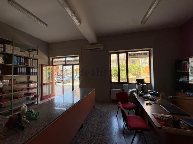 Locale Commerciale in affitto a Militi, Barcellona Pozzo Di Gotto