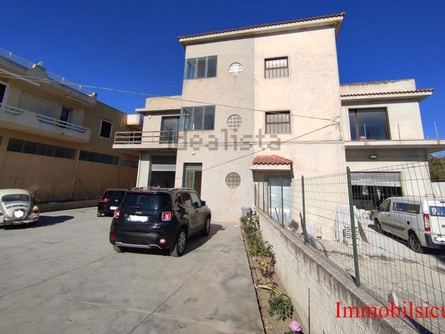 Locale Commerciale in affitto a Ispica, Sicilia