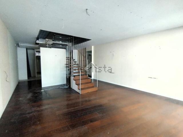 Locale Commerciale in affitto a San Zeno, Treviso