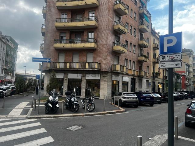 Locale Commerciale in affitto a Municipio 3, Milano