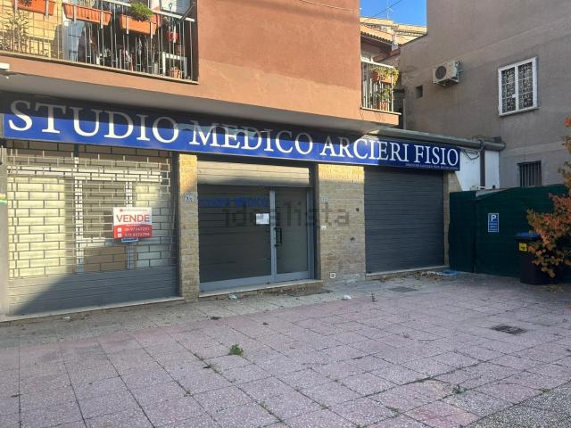 Locale Commerciale in affitto a Roma Capitale, Lazio
