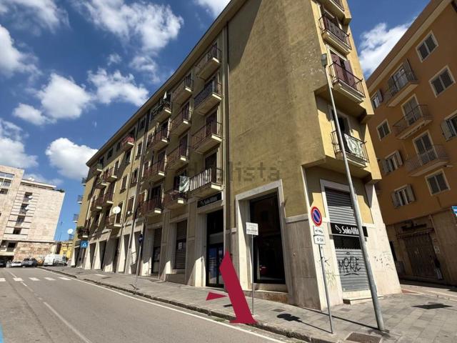 Locale Commerciale in affitto a Avellino, Campania