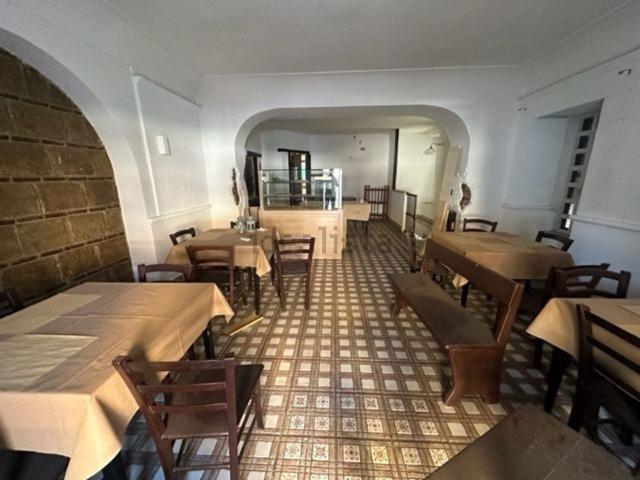 Locale Commerciale in affitto a Caserta, Campania