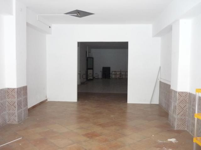 Locale Commerciale in affitto a Sant'Antonio, Calabria