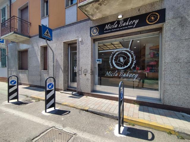Locale Commerciale in affitto a Cascina Canali, Vidigulfo