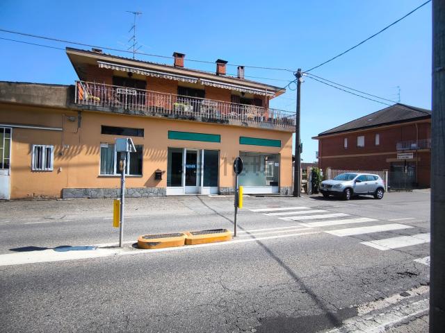 Locale Commerciale in affitto a Piemonte, Biella