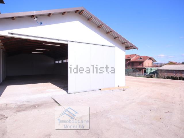 Locale Commerciale in affitto a Piemonte, Cuneo