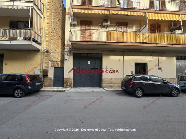 Locale Commerciale in affitto a Ficarazzi, Sicilia