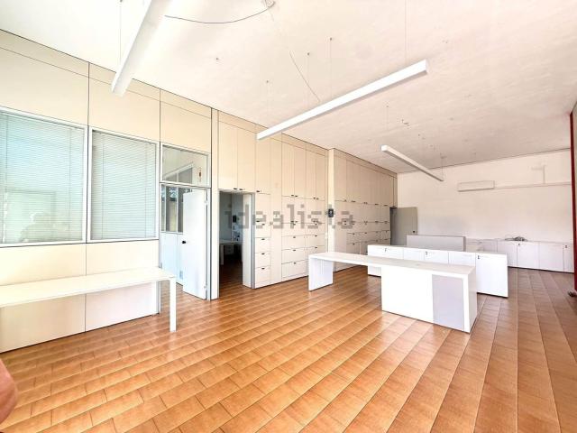 Locale Commerciale in affitto a Martellago, Veneto