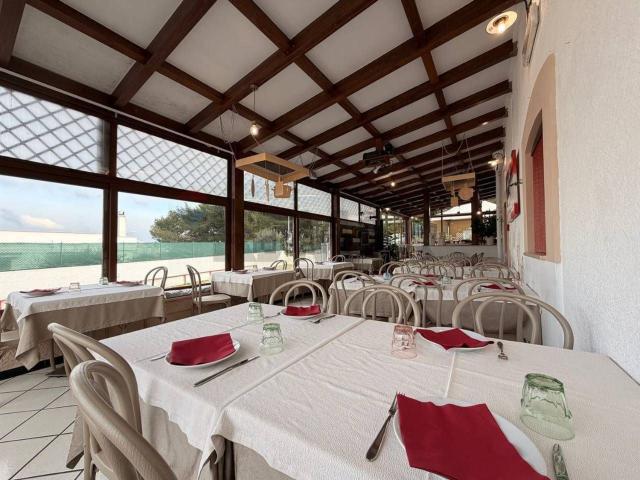 Locale Commerciale in affitto a Puglia, Brindisi