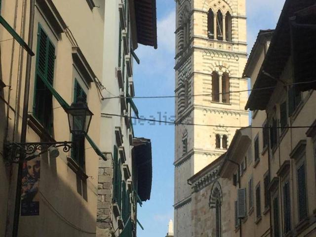 Locale Commerciale in affitto a Prato, Centro storico