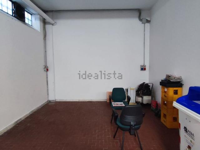 Locale Commerciale in affitto a Mellusi-Atlantici, Benevento