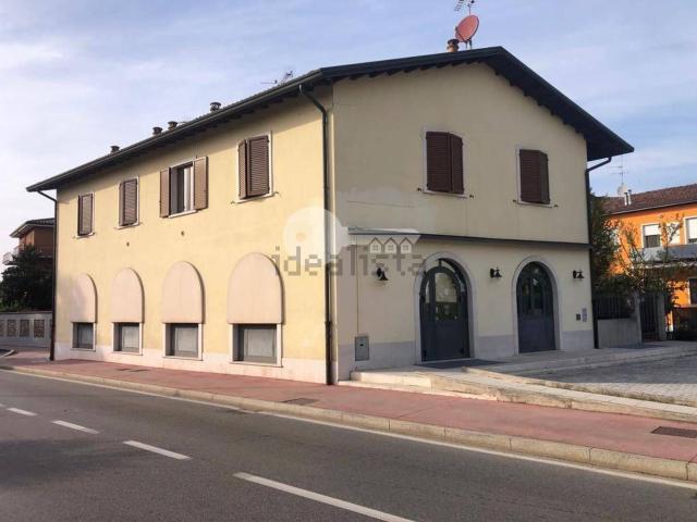 Locale Commerciale in affitto a Ghedi, Lombardia