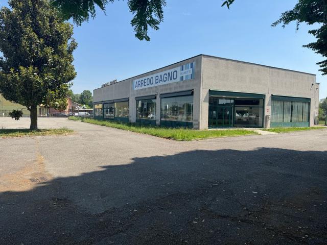 Locale Commerciale in affitto a Cornegliano Laudense, Lombardia