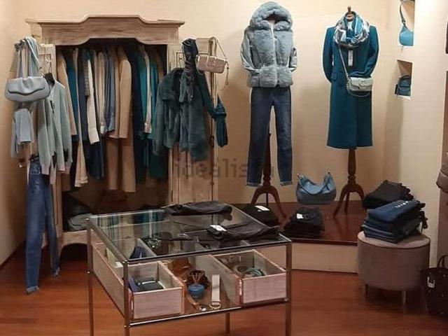 Locale Commerciale in affitto a Spoleto, Perugia