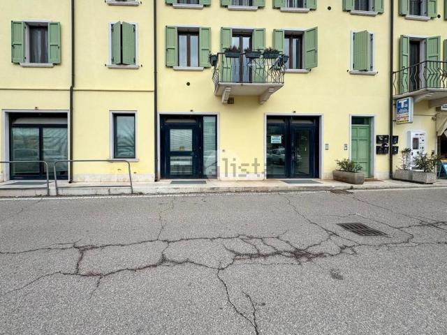 Locale Commerciale in affitto a Solferino, Lombardia