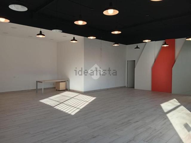 Locale Commerciale in affitto a Langhirano, Reggio Emilia