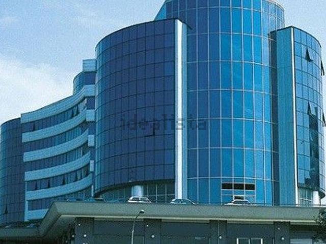 Locale Commerciale in affitto a Casalnuovo Di Napoli, Campania